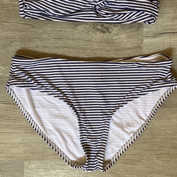 Nip Tuck swim bikini set nautical stripes - Picture 3 of 10